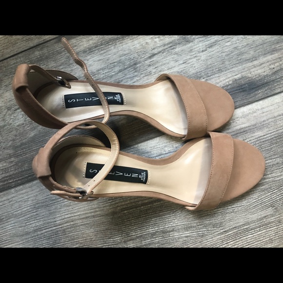 Steve Madden heels - Picture 2 of 2